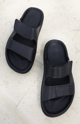 VEJA Full Black Etna Sandal