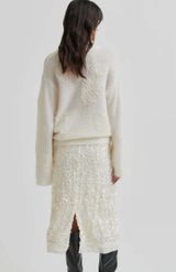 Second Female Tofu Shiny Skirt