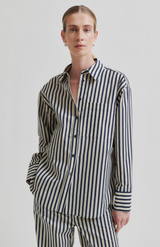 Second Female Trench Coat Aila Shirt