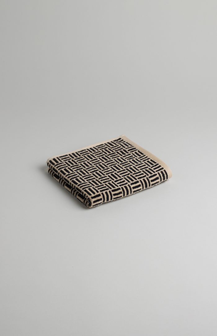 Baina Sand & Noir Torrens Hand Towel