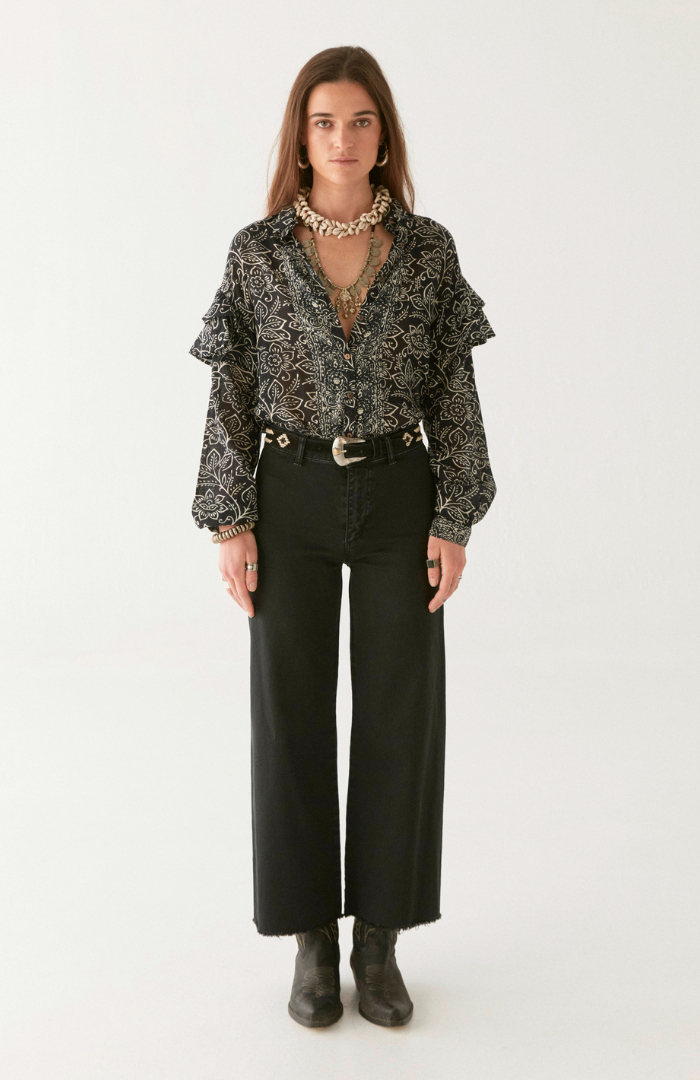 Maison Hotel Jasmine Night  Camaron Blouse