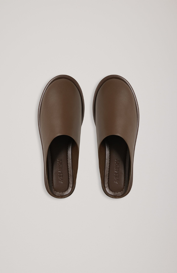 A.Emery Walnut Spencer Flat