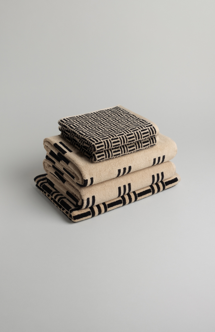 Baina Sand & Noir Saroma Bath Mat