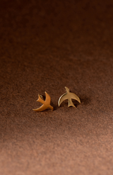 Zoe & Morgan 22K Gold Plate Moodbird Stud