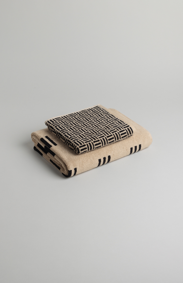 Baina Sand & Noir Torrens Hand Towel
