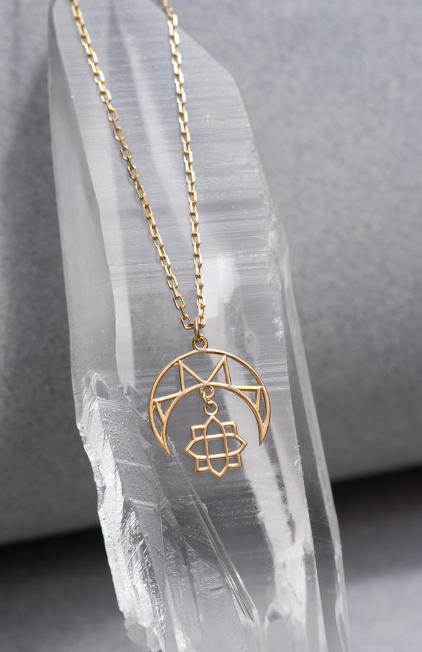 Zoe & Morgan 22k Gold Plate Balance Necklace